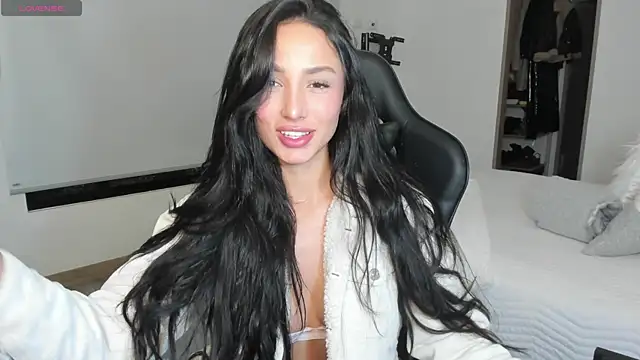 EvaMoet online show from 03/05/25, 05:50