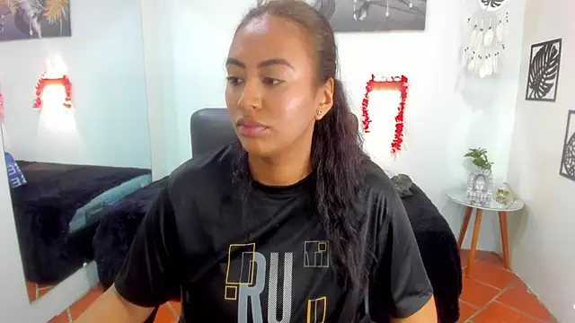 tracycum online show from 02/26/25, 04:14