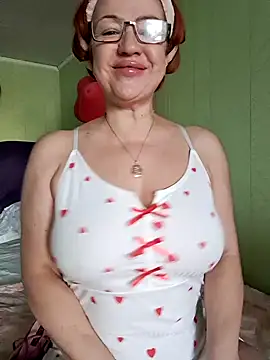 KiraXTender online show from 02/14/26, 01:02