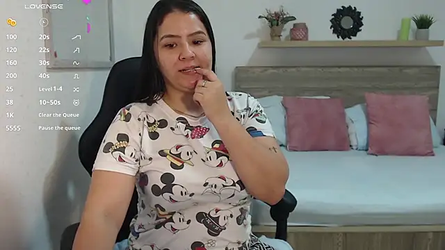 Snapshot of ibeth_diaz chatting on 12/09/24, 11:36 ibeth diaz online show from 12/09/24, 11:36