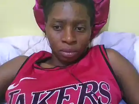 Snapshot of sabssexy chatting on 12/10/24, 11:32 sabssexy online show from 12/10/24, 11:32