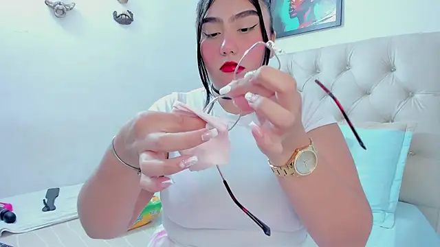 Snapshot of NayaWayne chatting on 03/05/25, 02:34 NayaWayne online show from 03/05/25, 02:34