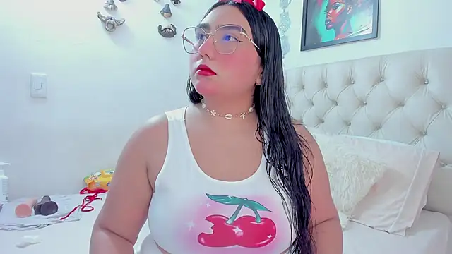 Snapshot of NayaWayne chatting on 03/21/25, 04:18 NayaWayne online show from 03/21/25, 04:18