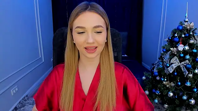 Snapshot of GracefulLook chatting on 12/25/24, 10:27 GracefulLook online show from 12/25/24, 10:27