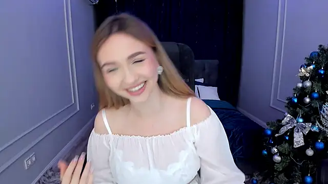 Snapshot of GracefulLook chatting on 12/30/24, 03:35 GracefulLook online show from 12/30/24, 03:35