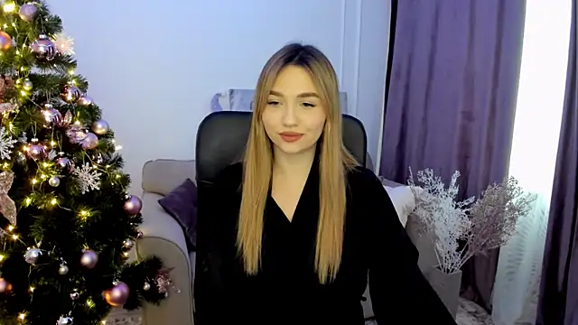 Snapshot of GracefulLook chatting on 12/31/24, 06:48 GracefulLook online show from 12/31/24, 06:48