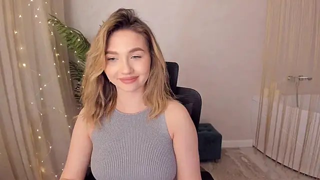 Snapshot of GracefulLook chatting on 01/18/25, 10:49 GracefulLook online show from 01/18/25, 10:49