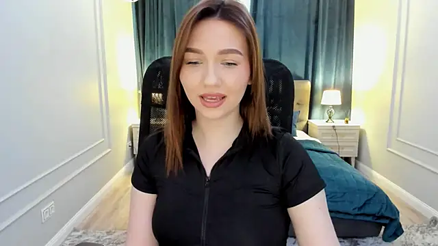 Snapshot of GracefulLook chatting on 03/06/25, 03:35 GracefulLook online show from 03/06/25, 03:35