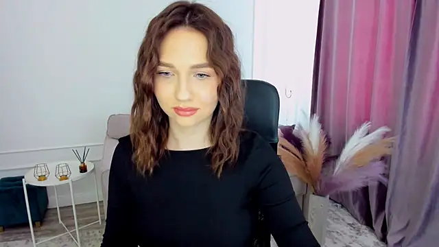 Snapshot of GracefulLook chatting on 03/11/25, 11:12 GracefulLook online show from 03/11/25, 11:12