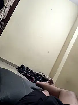 rajstrip12650 online show from 04/06/26, 05:36