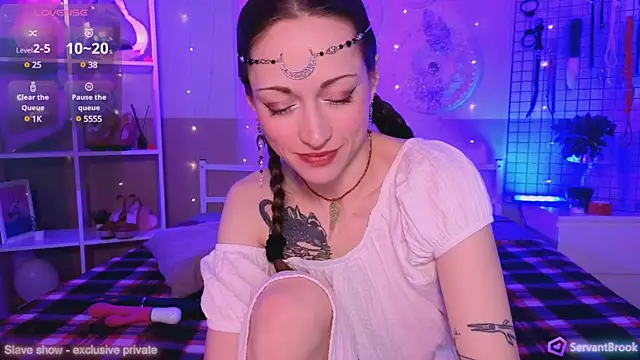 ServantBrook online show from 02/18/25, 06:04