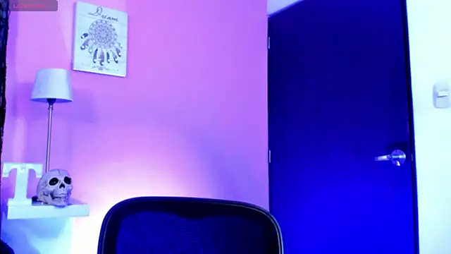 TaylorEvanss online show from 10/18/25, 07:36