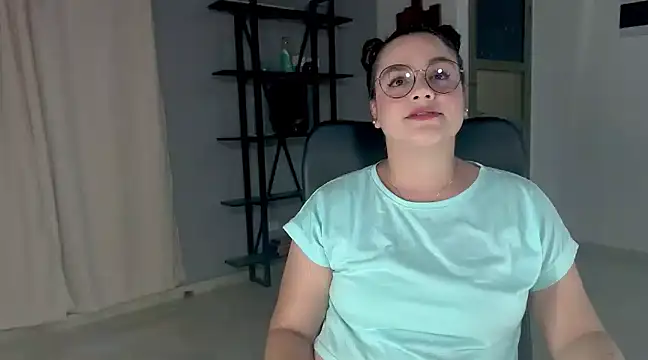 maela1 online show from 12/20/24, 01:14