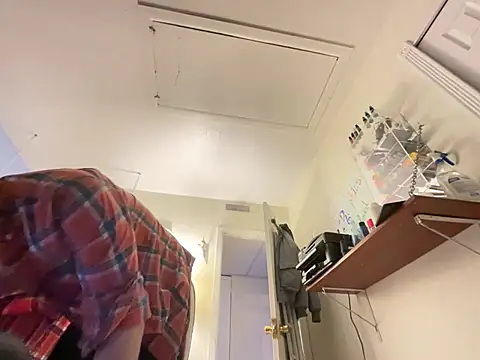 Snapshot of Fr4nk1eFFuxxx chatting on 02/10/25, 08:42 Fr4nk1eFFuxxx online show from 02/10/25, 08:42