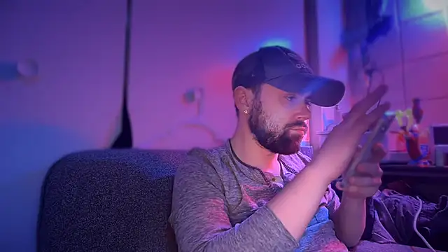 Snapshot of Fr4nk1eFFuxxx chatting on 03/21/25, 12:06 Fr4nk1eFFuxxx online show from 03/21/25, 12:06