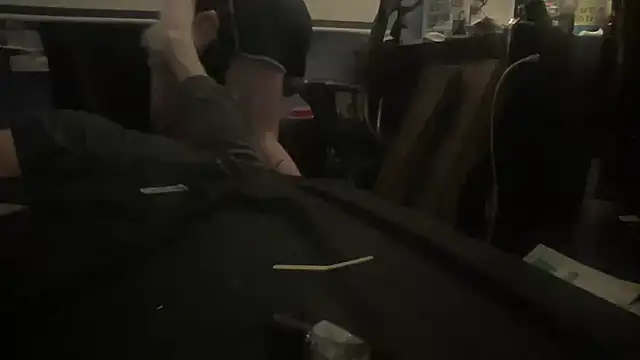 Snapshot of Fr4nk1eFFuxxx chatting on 10/04/25, 05:49 Fr4nk1eFFuxxx online show from 10/04/25, 05:49