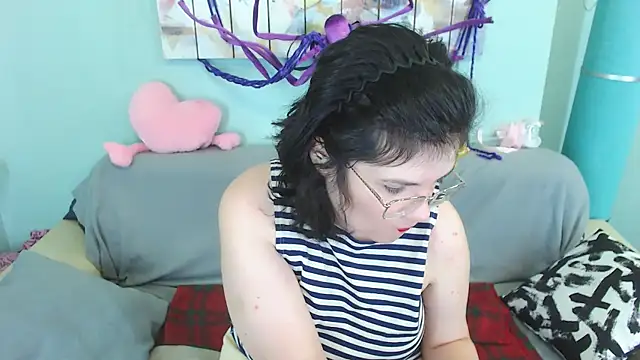 EverlyRays online show from 12/13/24, 08:20