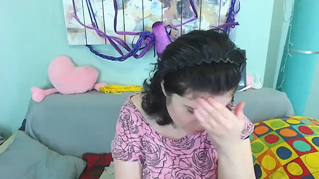 EverlyRays online show from 12/20/24, 05:08