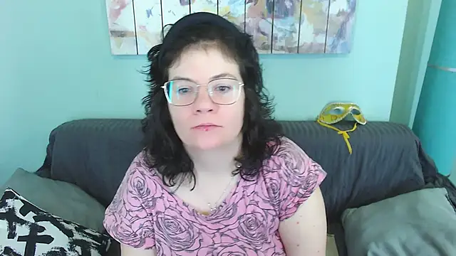 EverlyRays online show from 02/07/25, 04:06