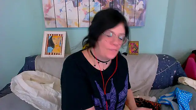 EverlyRays online show from 02/07/26, 04:00