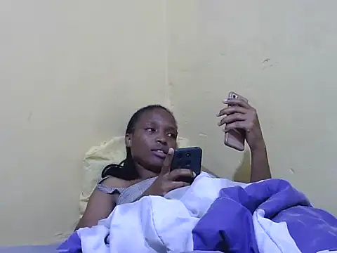 Smillie prety online show from 09/26/25, 07:07