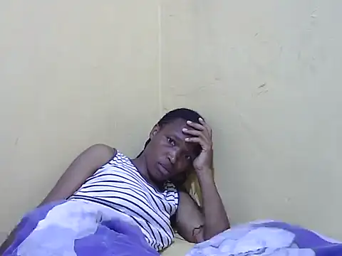 Smillie prety online show from 10/19/25, 06:14