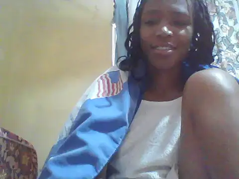 Snapshot of Smillie_prety chatting on 07/10/26, 05:45 Smillie prety online show from 07/10/26, 05:45