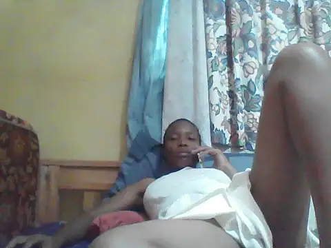 Snapshot of Smillie_prety chatting on 07/16/26, 01:39 Smillie prety online show from 07/16/26, 01:39