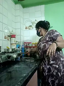 Snapshot of sematomar chatting on 03/04/25, 03:44 sematomar online show from 03/04/25, 03:44