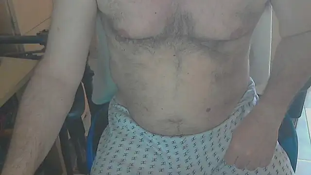 Snapshot of angelgarcia269 chatting on 12/13/24, 11:02 angelgarcia269 online show from 12/13/24, 11:02