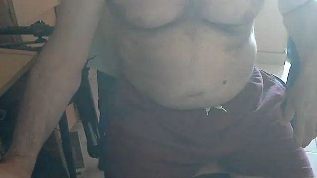 Snapshot of angelgarcia269 chatting on 02/06/25, 06:35 angelgarcia269 online show from 02/06/25, 06:35