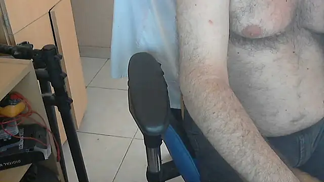 Snapshot of angelgarcia269 chatting on 03/22/25, 01:30 angelgarcia269 online show from 03/22/25, 01:30