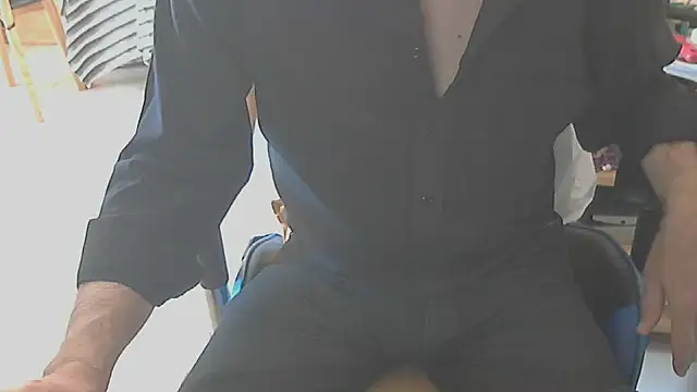 Snapshot of angelgarcia269 chatting on 10/09/25, 11:52 angelgarcia269 online show from 10/09/25, 11:52