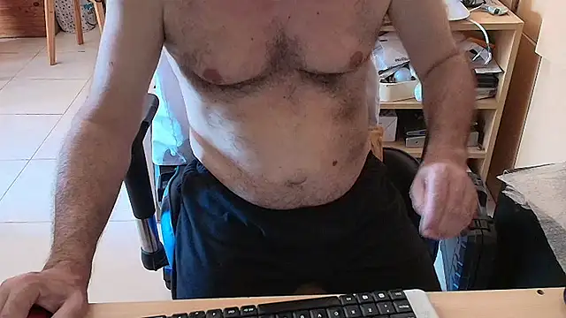 Snapshot of angelgarcia269 chatting on 02/10/26, 01:26 angelgarcia269 online show from 02/10/26, 01:26