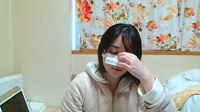 liliyRiSAcha-n online show from 02/06/26, 06:40