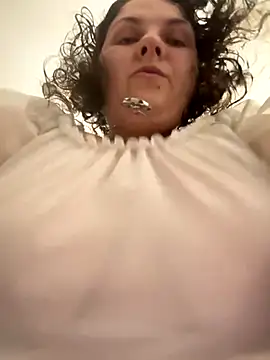 Taisia W online show from 10/03/25, 05:54