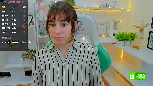  Eliizabeth  online show from 01/29/25, 10:22