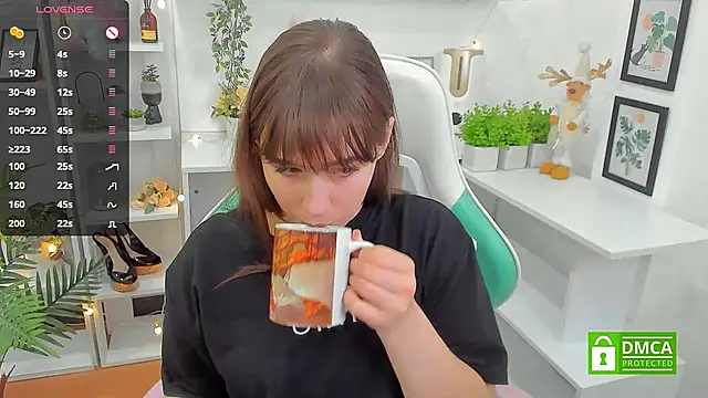  Eliizabeth  online show from 03/17/25, 09:45