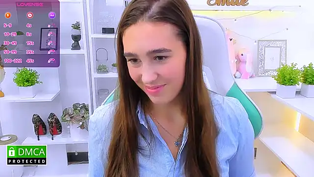  Eliizabeth  online show from 09/21/25, 09:49