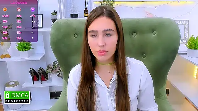  Eliizabeth  online show from 09/27/25, 08:25