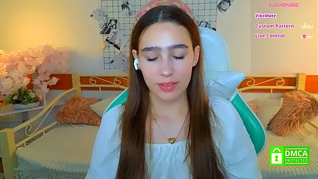  Eliizabeth  online show from 03/19/26, 10:47