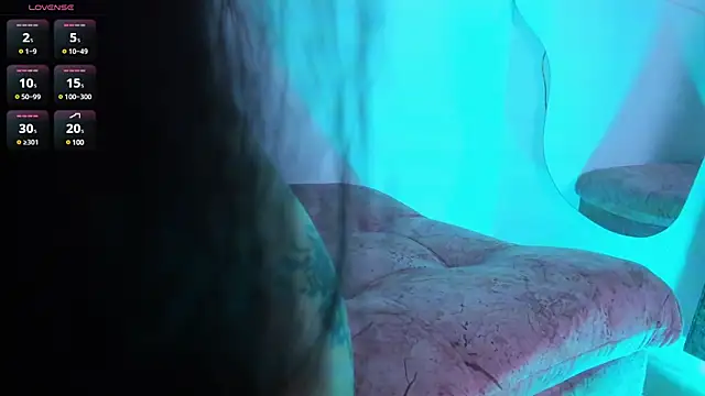 emma woods  online show from 02/03/25, 05:24