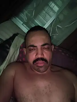 KingZilla2023 online show from 03/15/26, 08:37