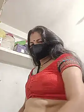 Snapshot of Riyaa-Devi chatting on 07/14/26, 05:01 Riyaa-Devi online show from 07/14/26, 05:01
