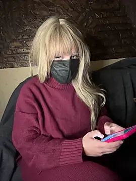 Snapshot of Mayoosh6 chatting on 02/08/25, 05:08 Mayoosh6 online show from 02/08/25, 05:08