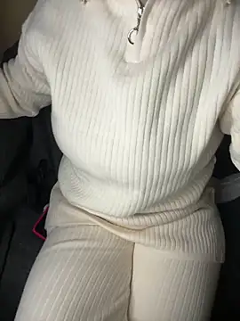 Snapshot of Mayoosh6 chatting on 02/14/25, 09:03 Mayoosh6 online show from 02/14/25, 09:03