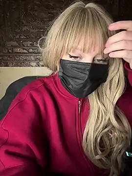 Snapshot of Mayoosh6 chatting on 02/17/25, 06:53 Mayoosh6 online show from 02/17/25, 06:53