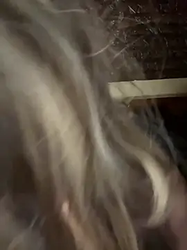 Snapshot of Mayoosh6 chatting on 02/17/25, 04:15 Mayoosh6 online show from 02/17/25, 04:15