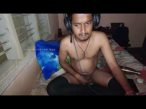 Sexypavi09 online show from 10/15/25, 07:25