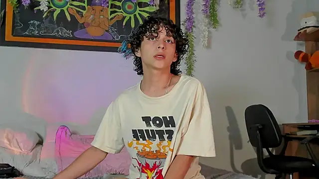 Cherry boy 18 online show from 03/20/25, 02:08